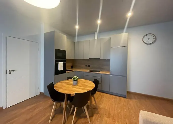 4 Apartmet In *